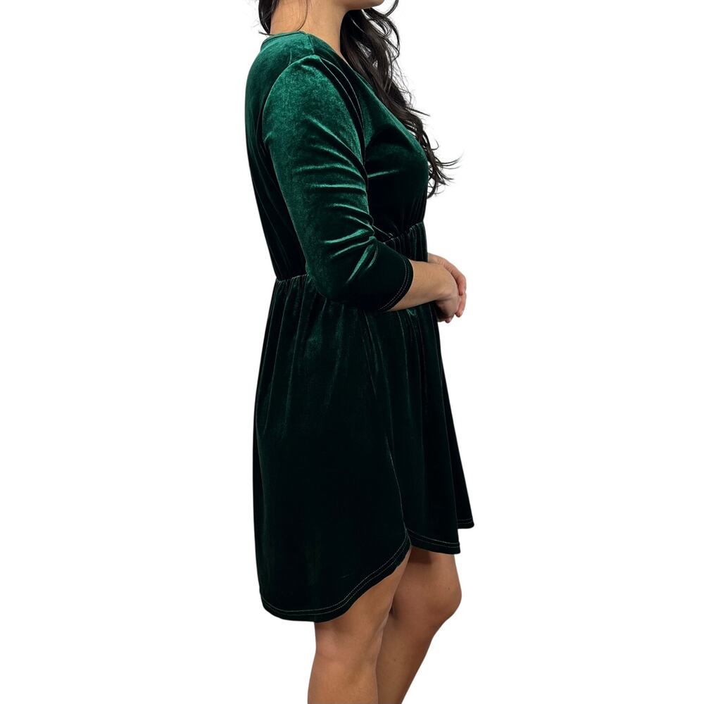Amaryllis Forest Green Velvet Empire Waist 3/4 Length Sleeve Dress - Picture 4 of 8